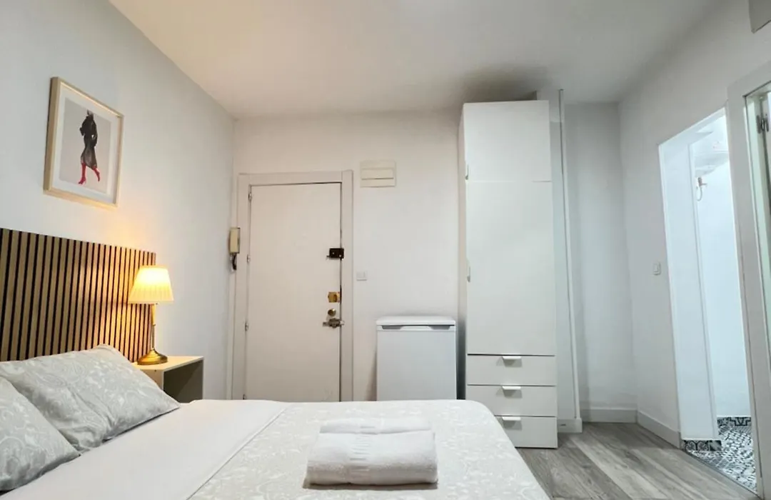 Rooms Quiet-1